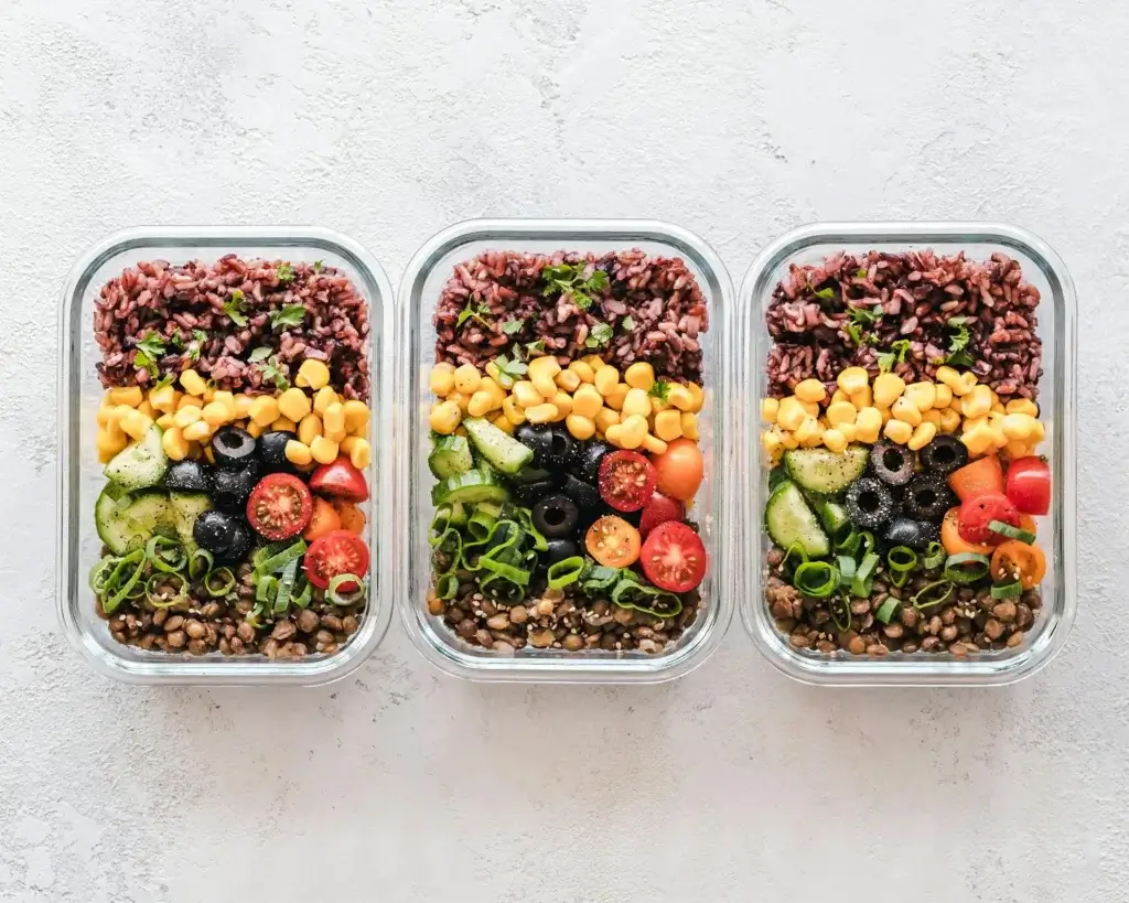 3 bakjes met maaltijden meal prep